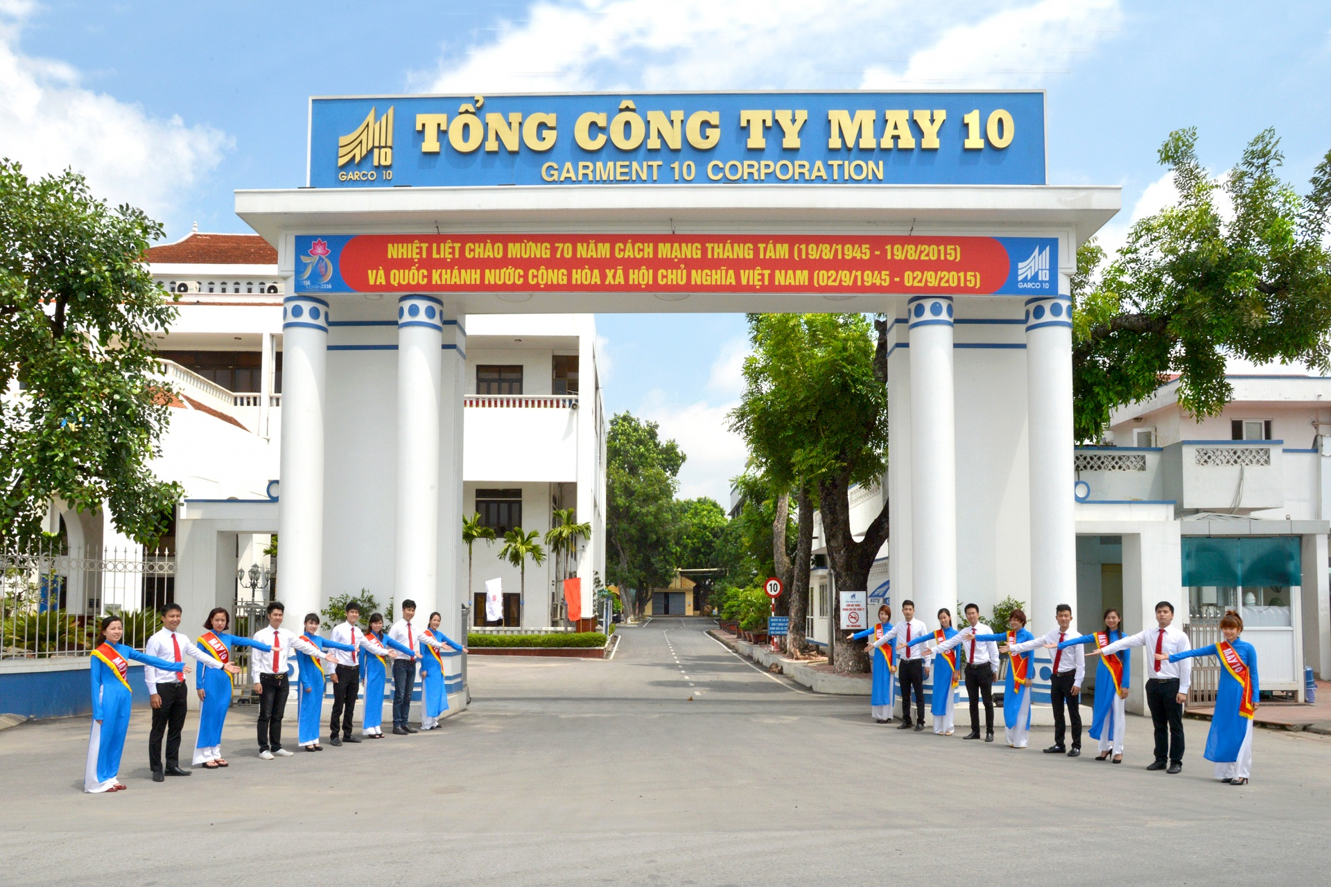 Tổng Công ty May 10: Ứng dụng thương mại điện tử và nền tảng trực tuyến để mở rộng thị trường và phát triển bền vững